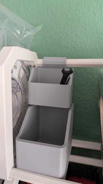 bottom and hanging container 3D model thumbnail