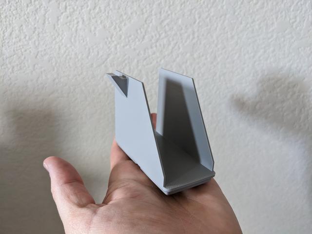 Deskfinity Remix - Gridfinity Wallet Holder with Key Hook 3D model thumbnail