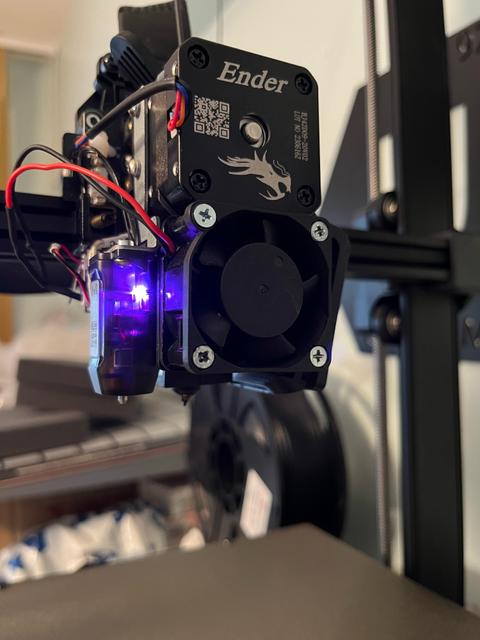 Ender 3 V3 SE 25-40mm Low Profile Fan Bracket (Bigger Hole for M3 Screws) 3D model thumbnail
