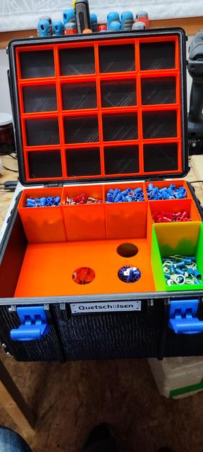 Inserts for SBox adopted for medium Sbox 3D model thumbnail