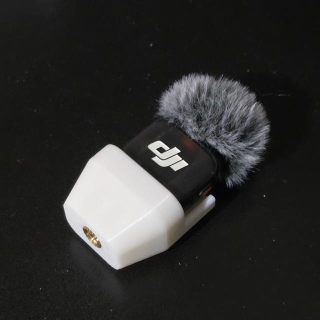 DJI Mic 3 Threaded Magnet Clip Holder with (almost) perfect fit 3D model thumbnail
