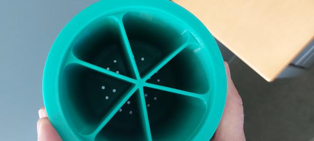 Drippy remix with bottom drainage 3D model thumbnail