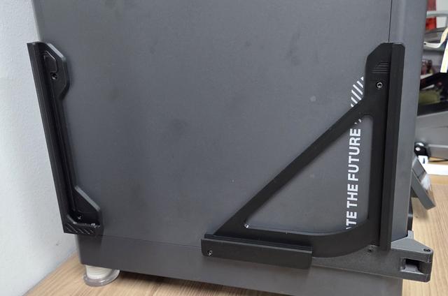 CC Cover Holder mod for 270 degree Door hinge 3D model thumbnail