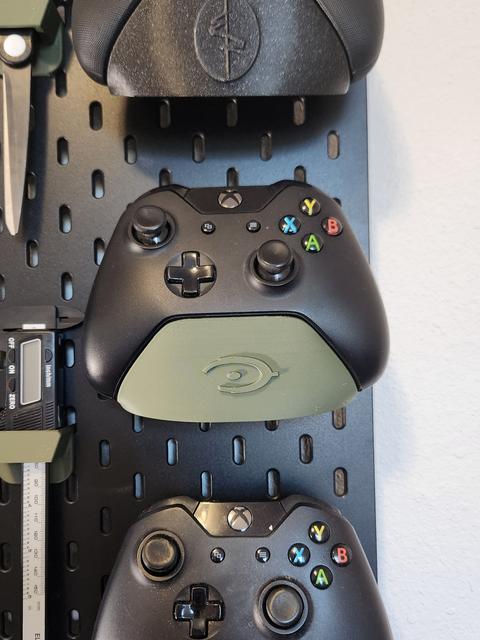 Halo Skadis Controller Mount 3D model thumbnail