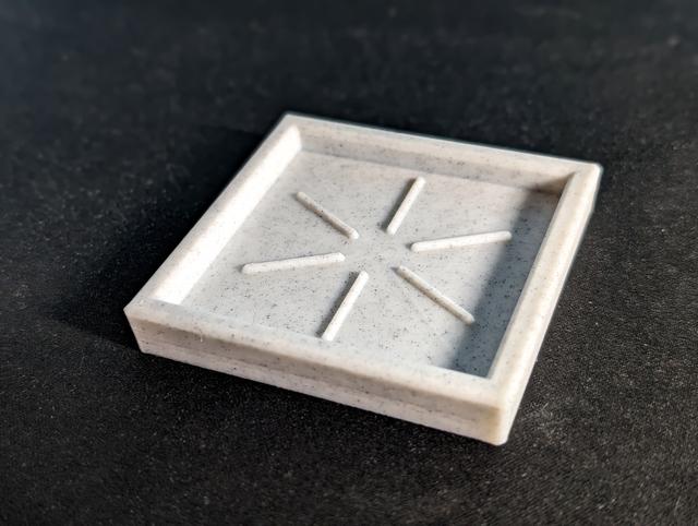 Yet Another Plate for Modern Spiral Planter 3D model thumbnail
