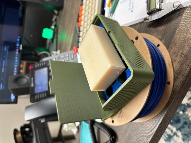 Wavy Box Soap Tray 3D model thumbnail
