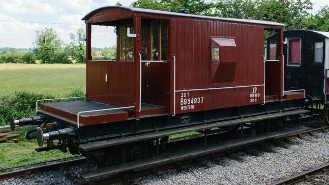 Cheapie BR Standard 20T Brake van 3D model thumbnail