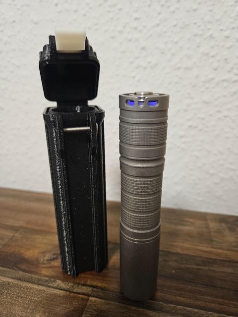 Convoy S6/S7 Rugged Box 3D model thumbnail