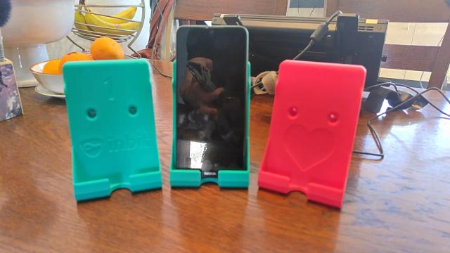 Wall mountable Phone Holder 3D model thumbnail