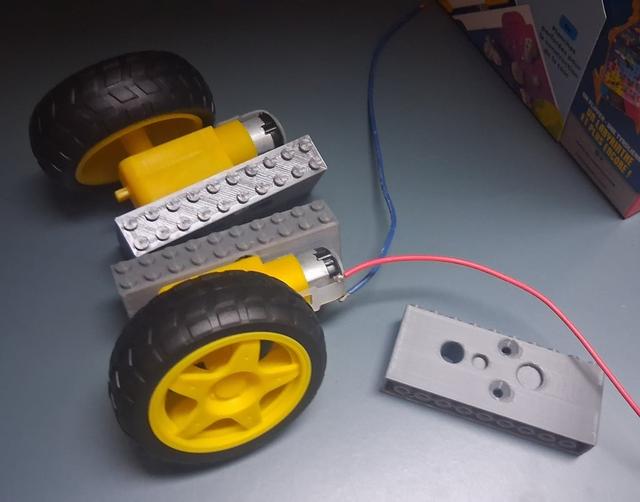 Lego TT motor mount  (simple version) 3D model thumbnail