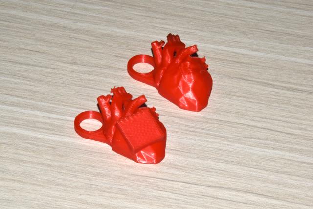 Heart (Low-Poly) Keychain 3D model thumbnail