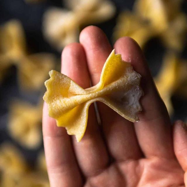 Homemade Farfalle Pasta Maker 3D model thumbnail