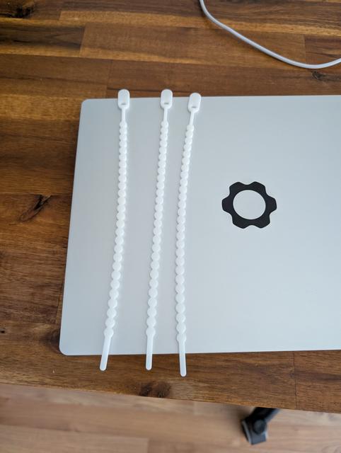 TPU / Flex Cable Zip Tie - extra long 3D model thumbnail
