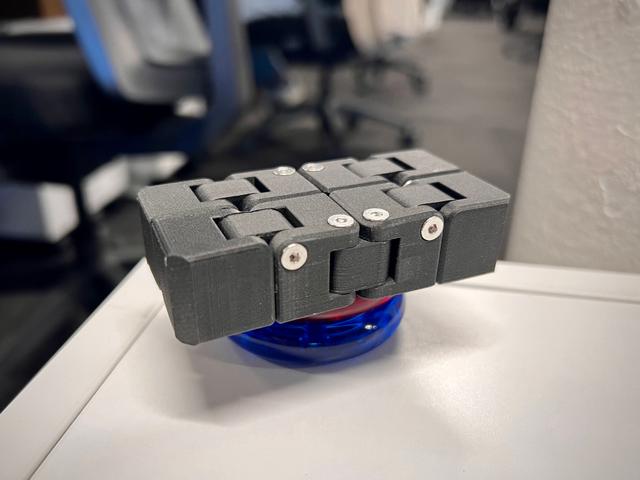 Yet Another Fidget Infinity Cube: Screw Version 3D model thumbnail