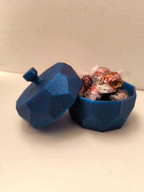 Candy box 3D model thumbnail