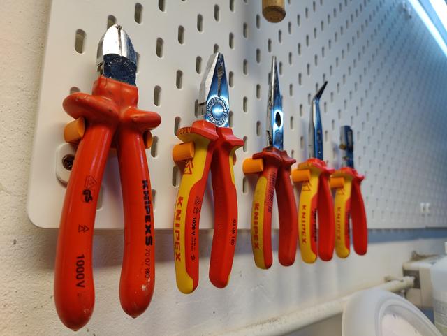 T-Nuts Knipex Pliers Holder Ikea Skadis 3D model thumbnail