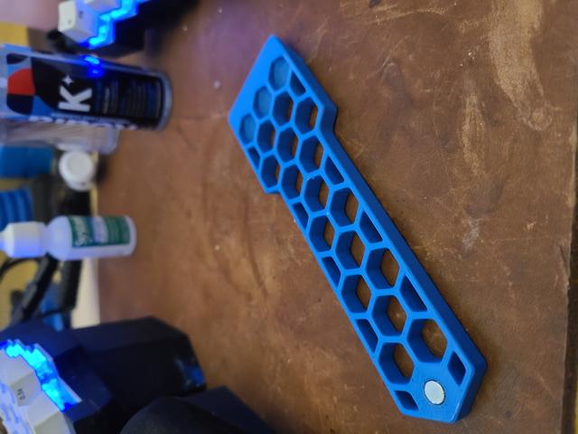 A Better Hex Print Bed Scraper - magnetic 6x2 mm 3D model thumbnail