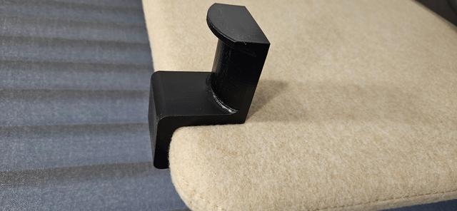 Headset mount for acoustic cubicle walls 3D model thumbnail