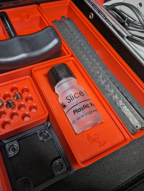 Slice Engineering Plastic Repellent Paint Gridfinity Holder 3D model thumbnail
