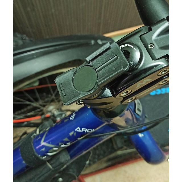 Garmin Etrex top cap mount 3D model thumbnail