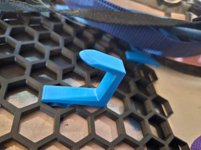 Elongated Vertcal Tip for 25mm Hook from- Easy Print Super Strong Hook - Single Piece - No Screws - No Supports - HSW Honeycomb Storage Wall 3D model thumbnail