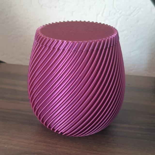 Storage lid for modern spiral planter 3D model thumbnail