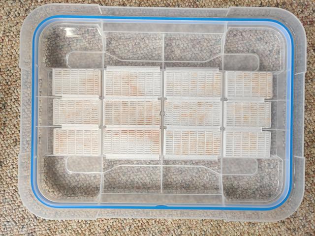 Desiccant Containers for EzyStorage 19 Quart Totes 3D model thumbnail
