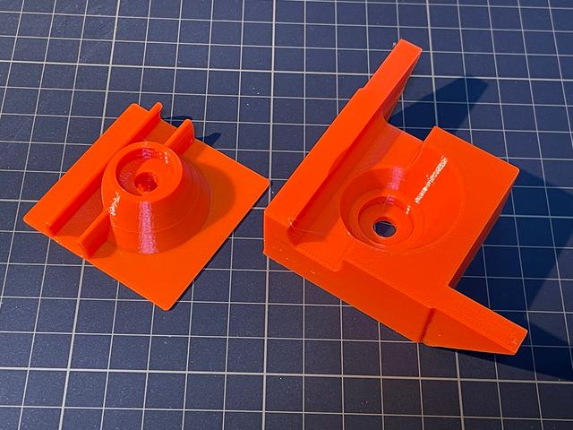 Lack Enclosure Bottom Corner With Pass-through 3D model thumbnail