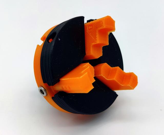 Self-Centering 48mm Chuck for Mini Lathe 3D model thumbnail