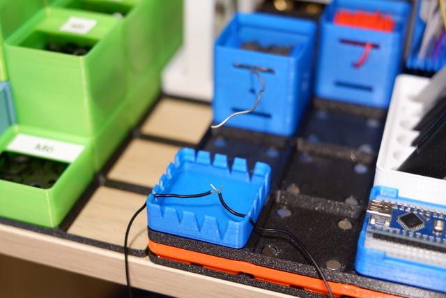 Gridfinity cable soldering jig 3D model thumbnail