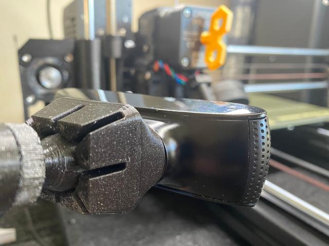 Articulating Mount Logitech C910 Adapter 3D model thumbnail