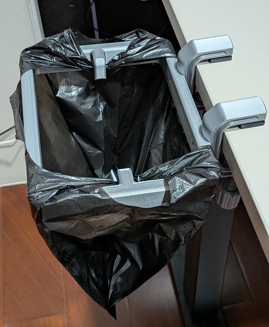 Deskside trash bag holder - 2 clamps 3D model thumbnail