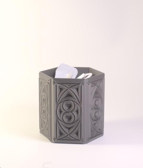 Pencup Round-eye 3D model thumbnail