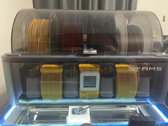 Bambu Lab AMS Silica Pod for Xiaomi Mija Hygrometer - Isolated 3D model thumbnail