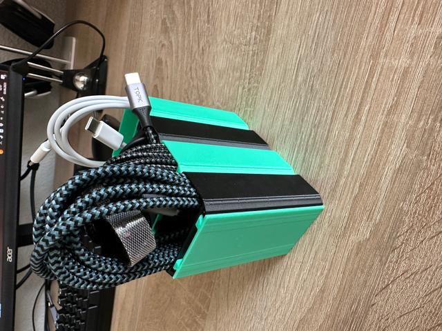 End/Cover Plates for Simplest Cable Organizer 3D model thumbnail