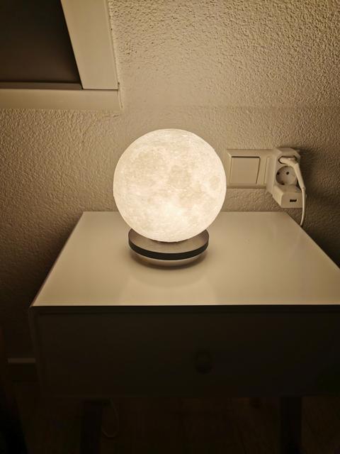 Light Stand for Designer Lithophane Moon Lamp 3D model thumbnail