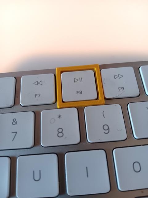Apple Magic Keyboard "Key-Surrounder" 3D model thumbnail
