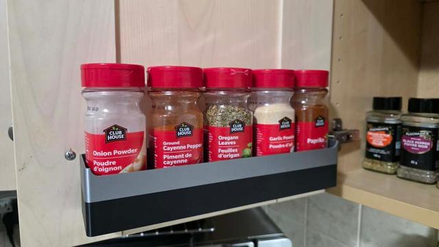 Simple Cabinet Door Spice Tray 3D model thumbnail
