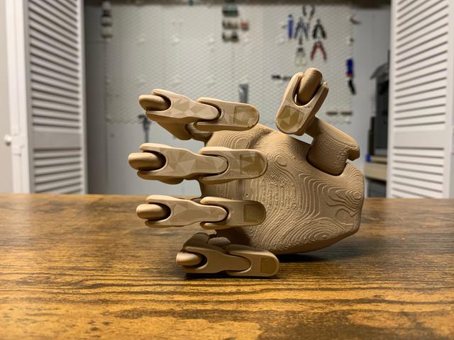 Fingertips with Fingernails (for Posable Articulated Hand Model by Michael Wycoff) 3D model thumbnail
