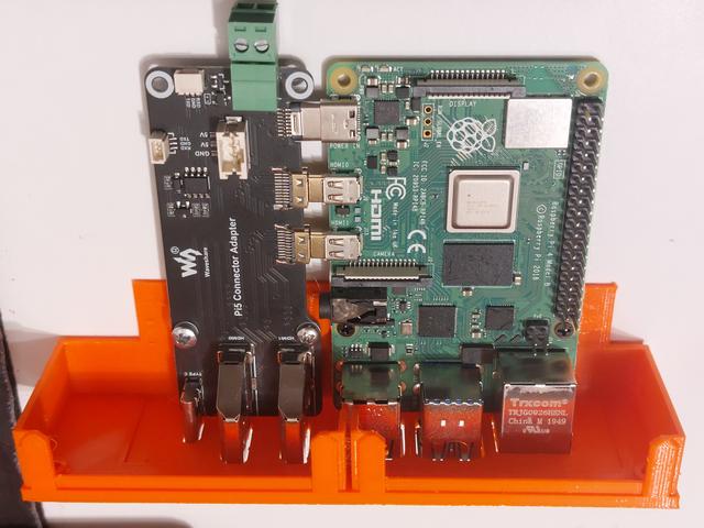 Raspberry pi 4 + waveshare connector adapter rack insert 3D model thumbnail