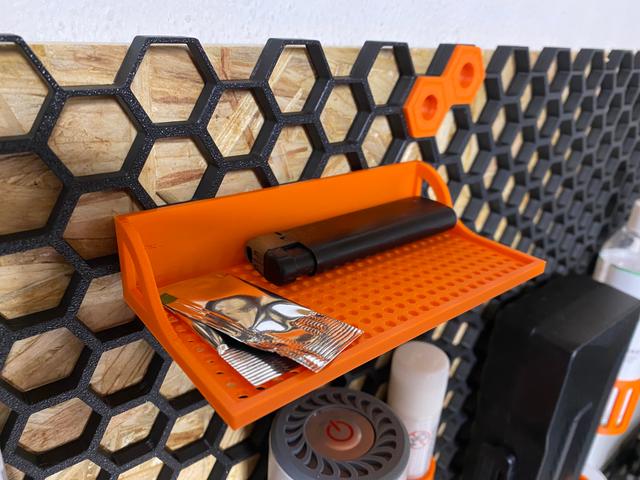 Honey wall accessories 3D model thumbnail