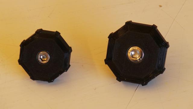 Larger thumbscrews/wheels 3D model thumbnail