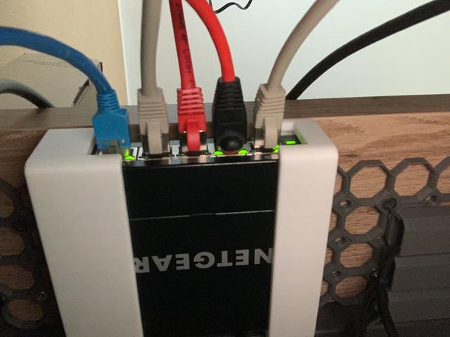 Netgear GS105 / GS105GE Multiboard Bracket 3D model thumbnail