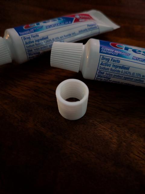 Toothpaste tube joiner: Crest <--> Crest 3D model thumbnail