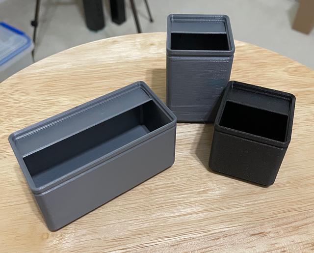 Gridfinity Bin with Printable Label by Pred (parametric) [files for 9U, 12U, 15U] 3D model thumbnail
