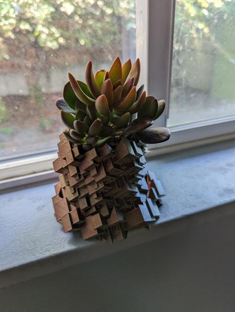 Glitch Planter Tray 3D model thumbnail