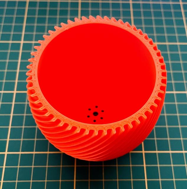 Modern spiral planter with holes - Shorter and smaller, wider top 3D model thumbnail