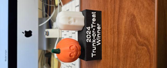 Trunk or treat winner base for Bobblehead Jack-o'-lanterns by 3DPRINTY 3D model thumbnail