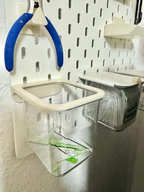 Skadis Container Holder 3D model thumbnail