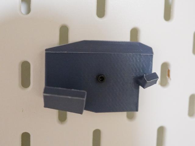 Skadis Caliper Holder - T-Nut Mounting System M2.5 3D model thumbnail